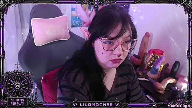LiloMoon69 online show from 11, 6, 2026