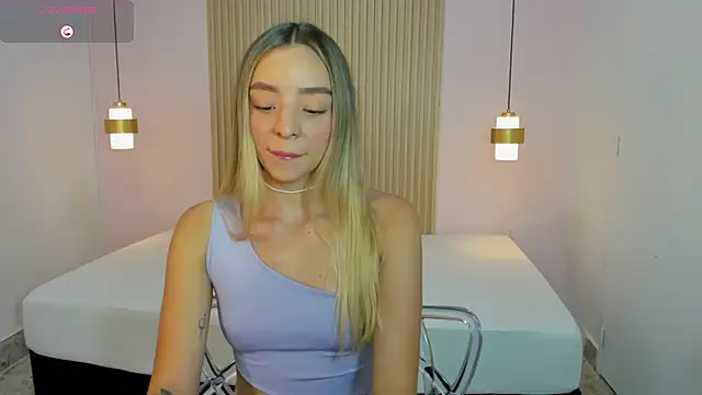 AliceRoss0 online show from 30, 5, 2026