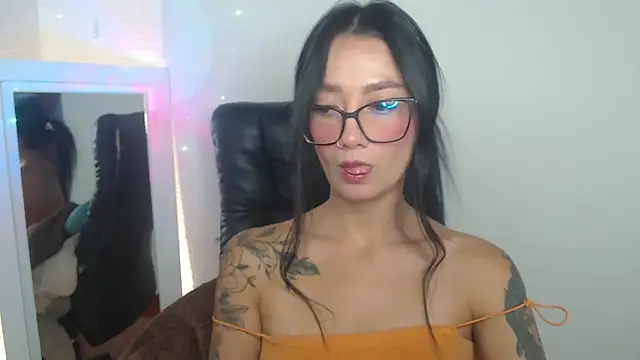 mariiana-diaz online show from 12, 6, 2026