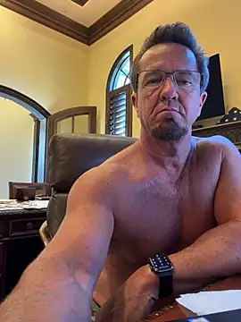 sluttydylan online show from 18, 6, 2026