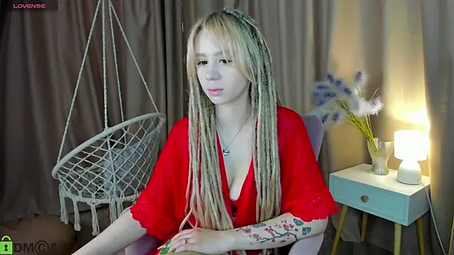Valerie Woods online show from 17, 6, 2026