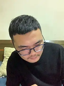lililiwuwuwu online show from 8, 12, 2024
