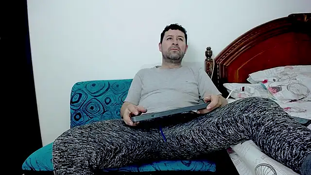 ambar jacksonn online show from 20, 6, 2026