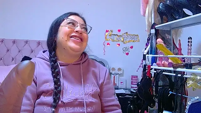 lanaqueen699 online show from 19, 6, 2026