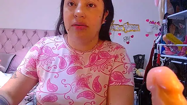 lanaqueen699 online show from 23, 6, 2026