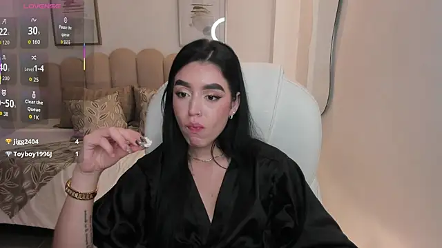 Snapshot of zoee_jackson chatting on 8, 6, 2026 zoee jackson online show from 8, 6, 2026