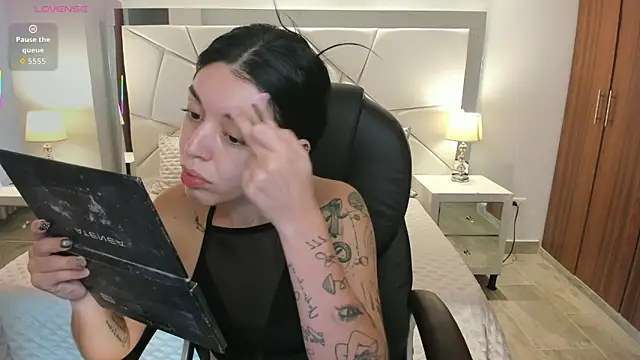 Snapshot of zoee_jackson chatting on 10, 6, 2026 zoee jackson online show from 10, 6, 2026
