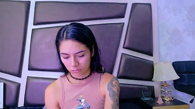 NicoleEsposito online show from 17, 6, 2026