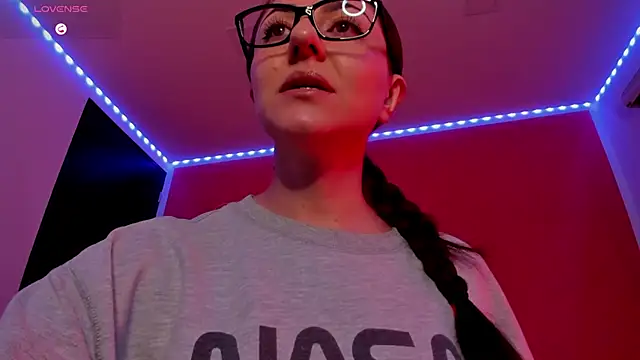 Snapshot of Ich_Bin_Julia chatting on 2, 6, 2026 Ich Bin Julia online show from 2, 6, 2026