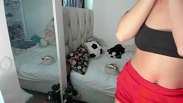 KittyKlum online show from 16, 6, 2026