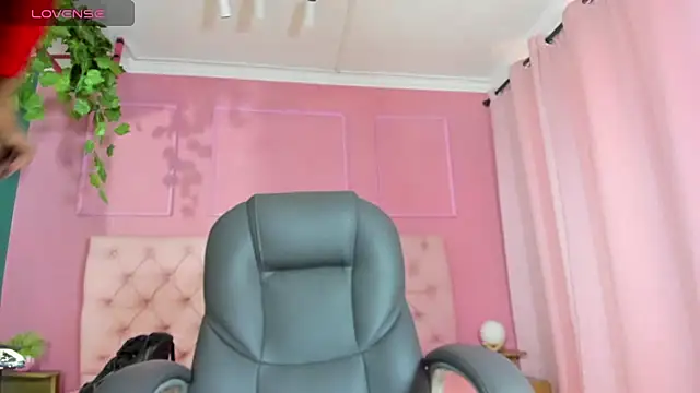 sexual diamond online show from 23, 6, 2026