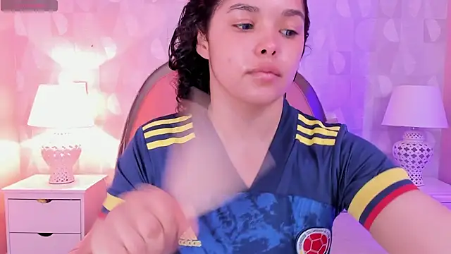 angeline teen online show from 17, 6, 2026