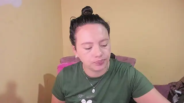 lauraguzman online show from 26, 6, 2026