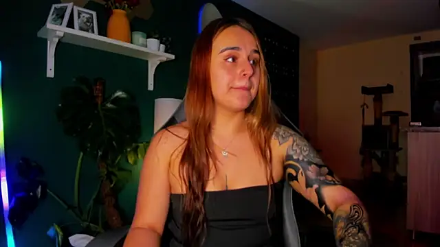 evy orange1 online show from 19, 6, 2026