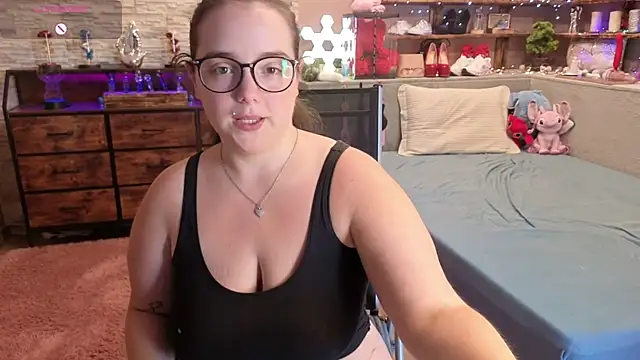 Snapshot of Kimberly-Caprice chatting on 2, 6, 2026 Kimberly-Caprice online show from 2, 6, 2026