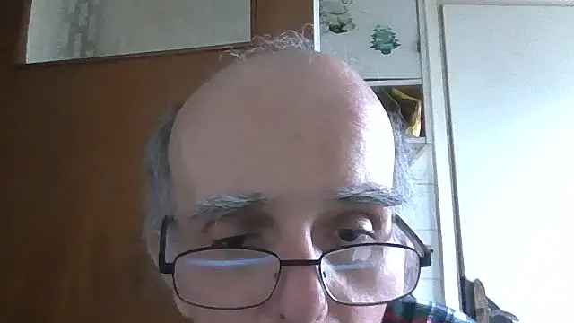 Snapshot of mariusica1@xh chatting on 9, 5, 2026 mariusica1xh online show from 9, 5, 2026