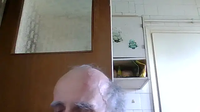Snapshot of mariusica1@xh chatting on 10, 5, 2026 mariusica1xh online show from 10, 5, 2026