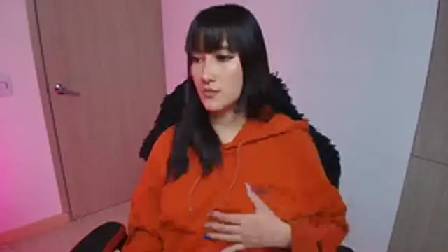 hitomi arata online show from 2, 7, 2026
