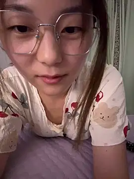 Sweet-Angel999 online show from 5, 6, 2026