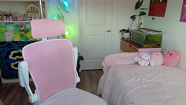 Daisy Dollxo online show from 23, 6, 2026