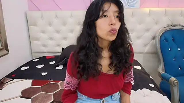 Snapshot of karolinee_66_ chatting on 26, 5, 2026 karolinee 66 online show from 26, 5, 2026