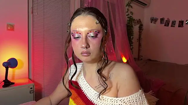 Jenny darling love online show from 5, 6, 2026