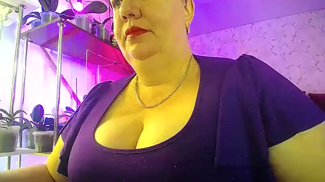  Sweet Woman online show from 19, 6, 2026