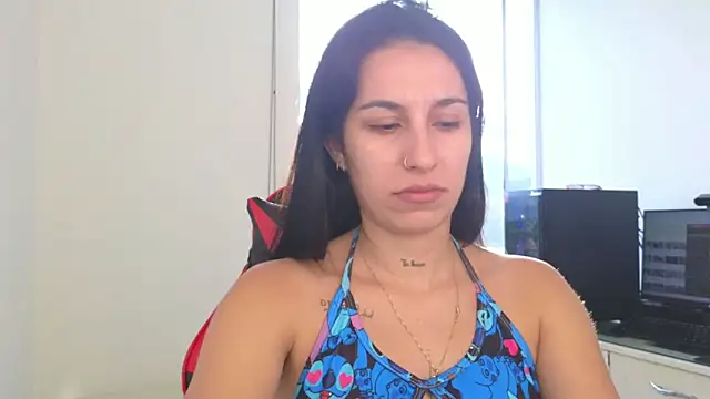 tammyandrade  online show from 10, 6, 2026
