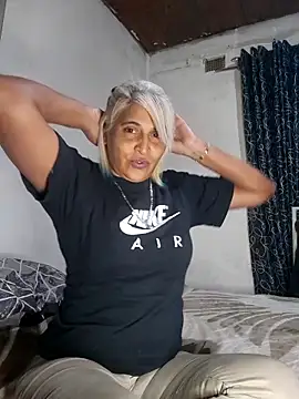 Goodgirlsue 77 online show from 16, 6, 2026