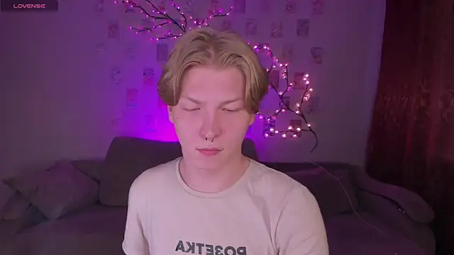 TheMikeSever online show from 25, 6, 2026