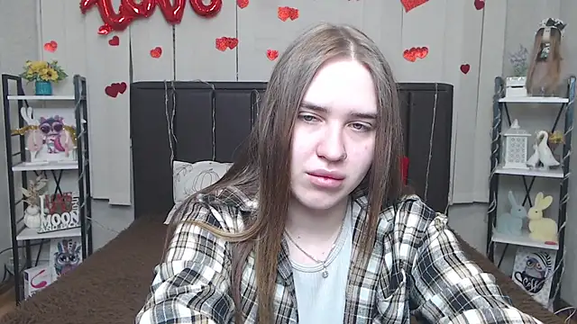 LauraHlot online show from 27, 5, 2026