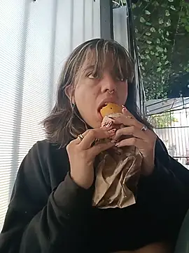 ivannabellini online show from 23, 6, 2026