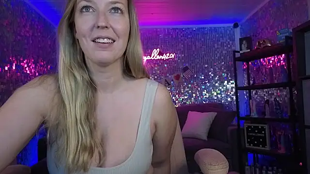 lucyallen4201 online show from 20, 6, 2026