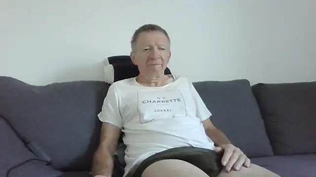 naturiste974 online show from 7, 6, 2026