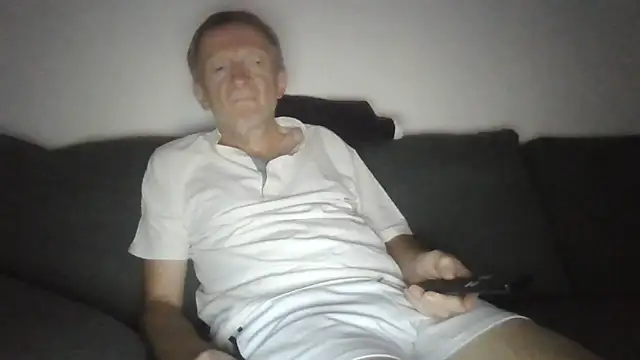 naturiste974 online show from 16, 6, 2026