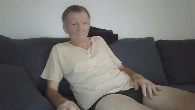 naturiste974 online show from 24, 6, 2026