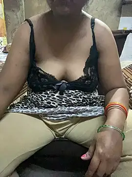 Tameesh sexy mistress online show from 16, 6, 2026