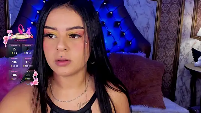 SoffiQueen online show from 17, 6, 2026