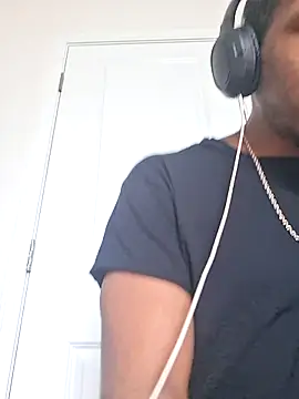 bigboytoy912 online show from 19, 6, 2026