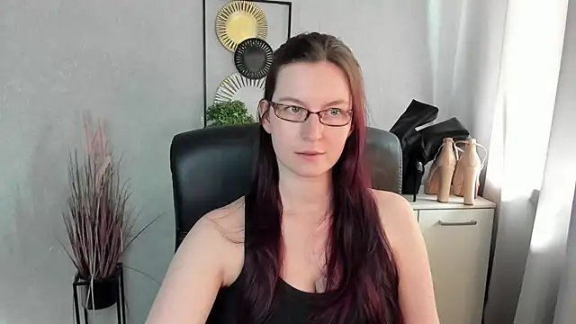 emmaxDelight online show from 3, 6, 2026