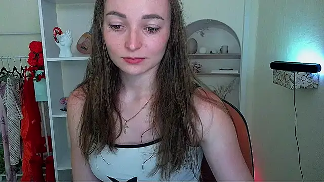  Barbie Kiss  online show from 8, 6, 2026