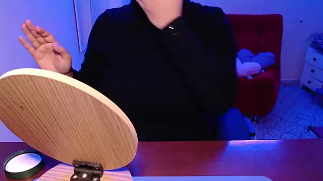 VenussTits97 online show from 28, 5, 2026