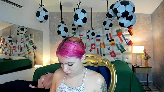 MelaniieRoux online show from 15, 6, 2026