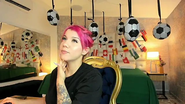 MelaniieRoux online show from 16, 6, 2026