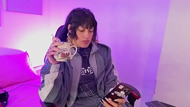  sharlotte777 online show from 25, 5, 2026