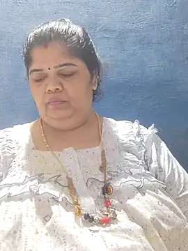 Snapshot of tamilthanushri chatting on 8, 5, 2026 tamilthanushri online show from 8, 5, 2026