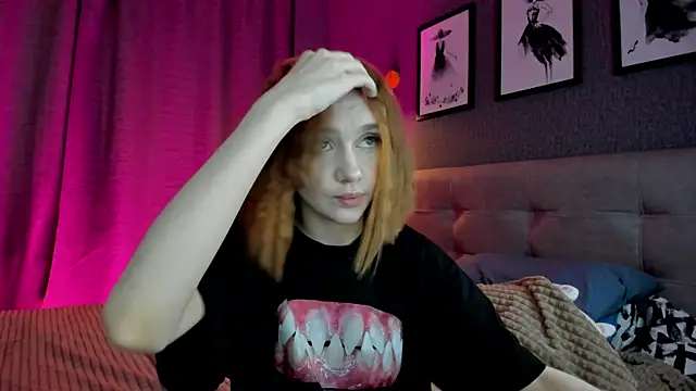 Snapshot of Lesi_Moonie01 chatting on 14, 5, 2026 Lesi Moonie01 online show from 14, 5, 2026