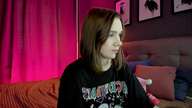 Snapshot of Lesi_Moonie01 chatting on 4, 6, 2026 Lesi Moonie01 online show from 4, 6, 2026