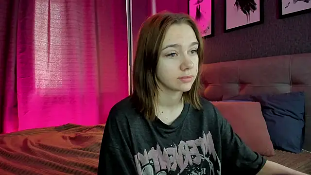 Snapshot of Lesi_Moonie01 chatting on 6, 6, 2026 Lesi Moonie01 online show from 6, 6, 2026