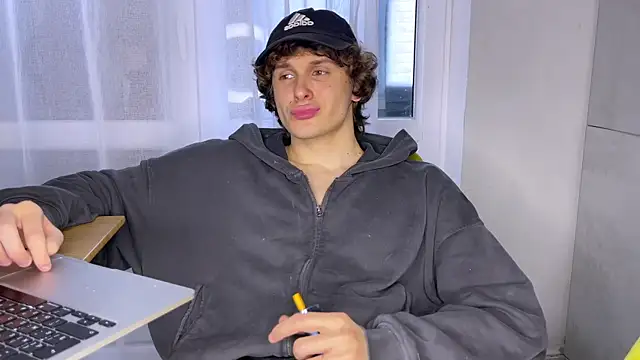 alyx garden online show from 21, 5, 2026